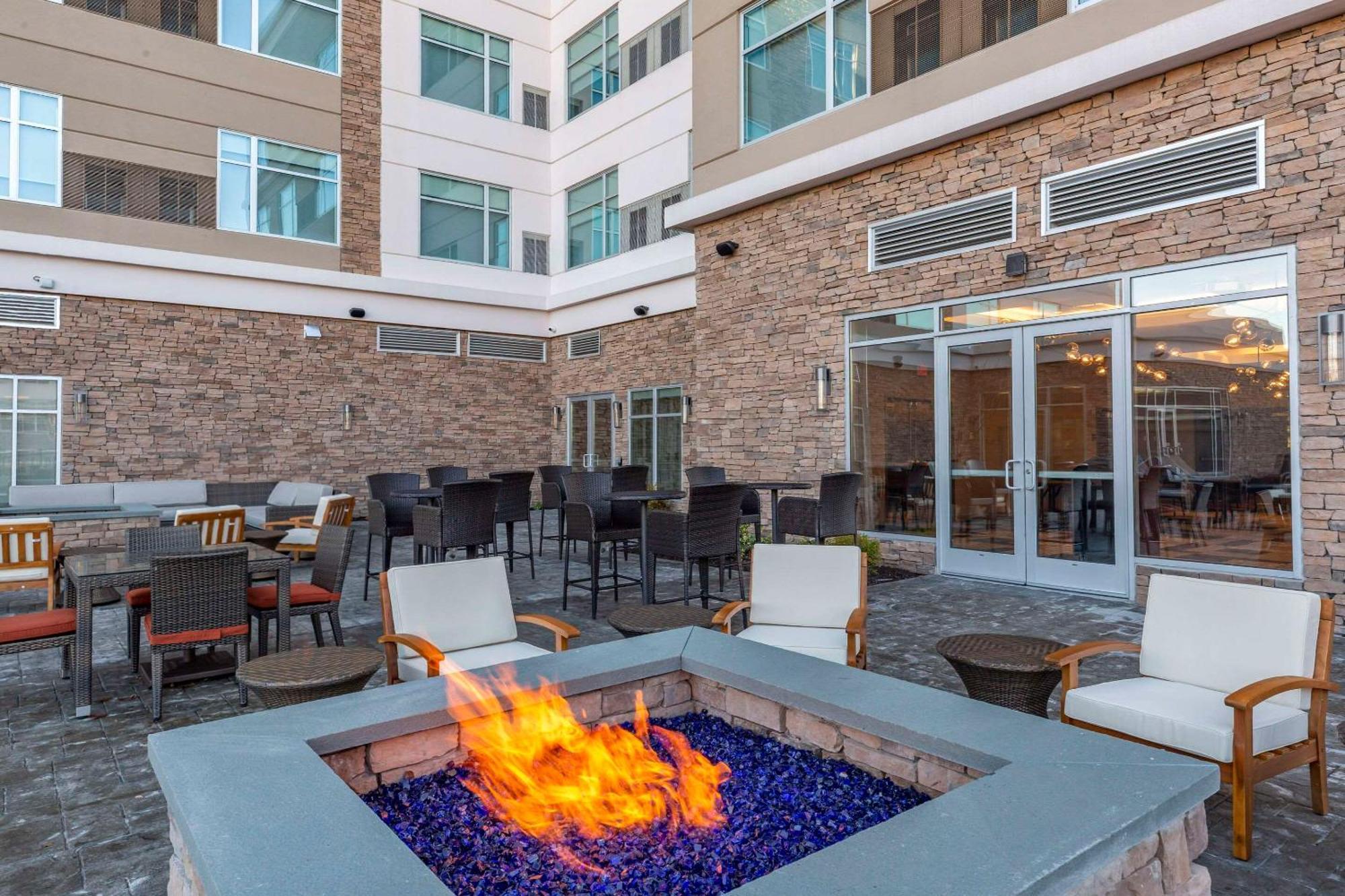 Cambria Hotel Manchester South Windsor 外观 照片